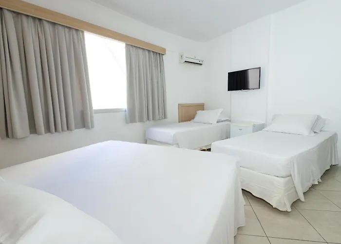 Hotel Ilha Da Madeira Balneário Camboriú